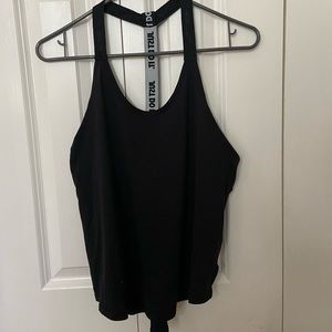 Nike women’s workout top